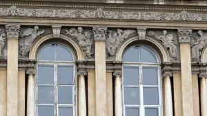 Gzymsy elewacyjne styropianowe na elewacji